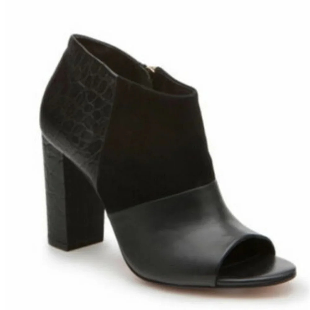 Trina Turk Los Gatos Open Toe Leather Suede Croc Black Bootie Ankle Boot Sz 7.5